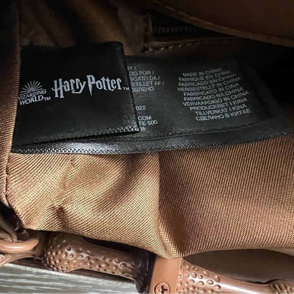 Loungefly Harry Potter Elder Wand Crossbody Satchel Handbag Bag - Picture 8 of 8